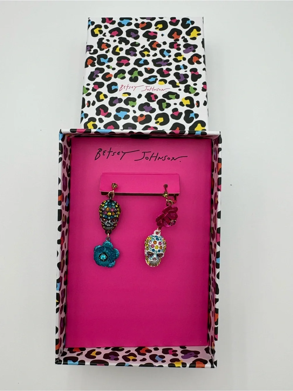💀🌸 Betsey Johnson Sugar Skull & Flower Mismatched Drop Earrings
